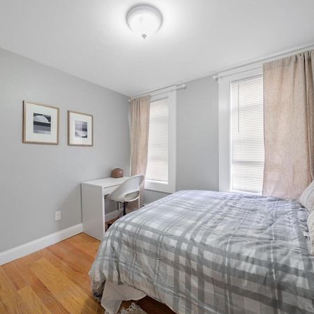 Easy Commute South Boston 4Br 1Bh Apt Eksteriør billede